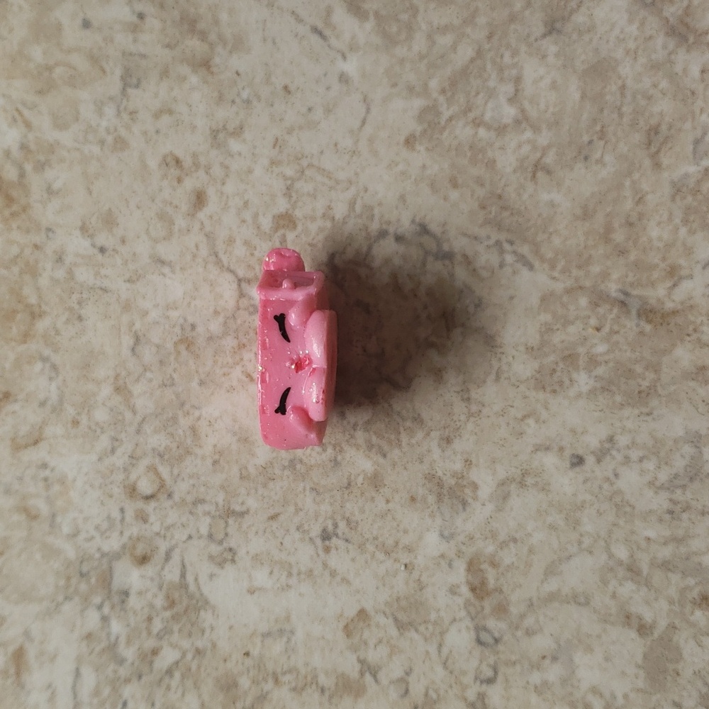 Shopkin season 4 Little Pet Collar glitter pink